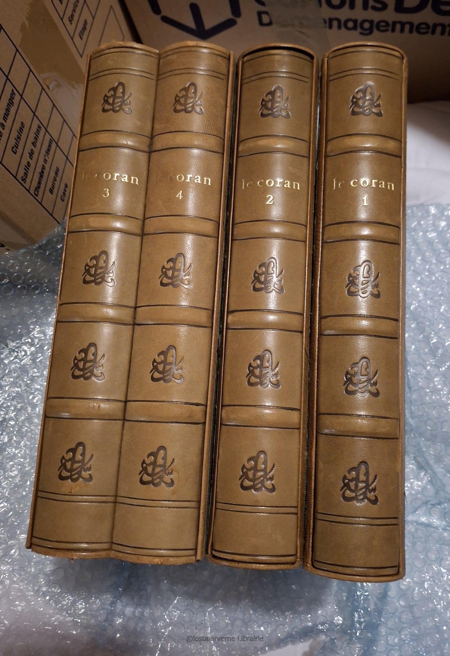 New - lot de 2 Corans - Manuscrit Ibn al-Bawwab Club du Livre 4 Vol illustrés par Zenderoudi